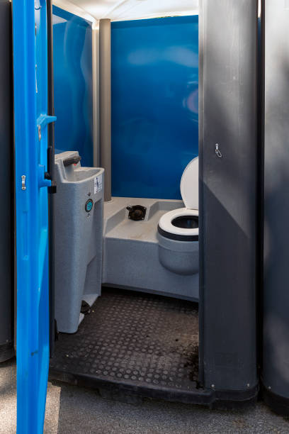 Best Portable restroom trailer rental  in Martsville, IN